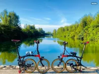 1 of 2 Brompton CHPT 3 Vouwfietsen Gezocht Gevraagd voor mee per Boot 