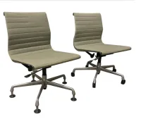 Vintage Charles Eames Chair