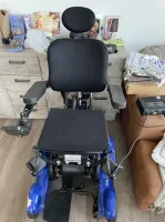 Elektrische rolstoel met sta functie
